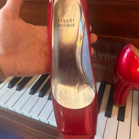 M
Stuart Weitzman Red Patent Leather Peep Toe Heels – Size 8.5 - Picture 2 of 6